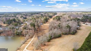 Sandy Lake Cir, Fayetteville, GA 30214