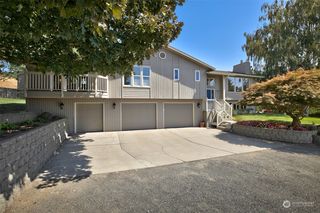 2705 Macias Lane, Yakima, WA 98901