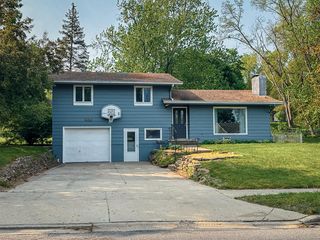 230 E  Division St NE, Rockford, MI 49341