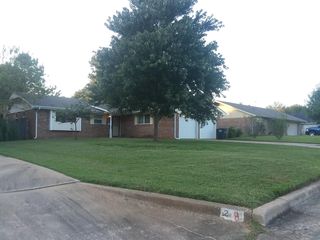 4 Chickasaw Dr, Shawnee, OK 74801