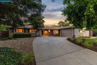 978 Kenston Dr, Clayton, CA 94517