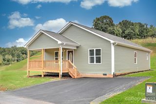 408 Quinn Hill Ln #52, Mars Hill, NC 28754