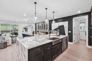 150 Sunny Glen Ct, Fuquay Varina, NC 27526
