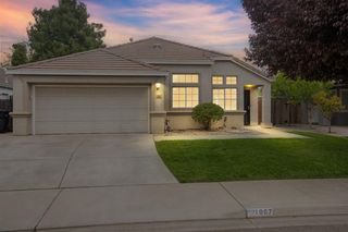 1067 Kirksey Dr, Turlock, CA 95382