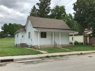 20 Cherry St, Colfax, IA 50054