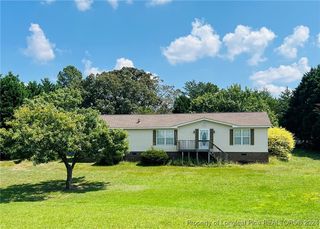132 Stillwater Dr, Benson, NC 27504