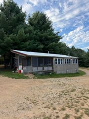 N7456 4th Ave, Westfield, WI 53964