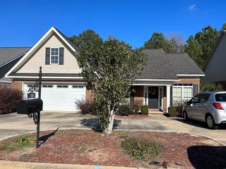 318 Gwinnett Pl, Dothan, AL 36301