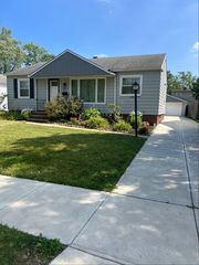 5607 Haverhill Ave, Parma, OH 44129