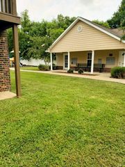 373 S Canal St, Canton, MS 39046