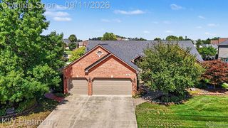 19741 Mount Vernon Dr, Macomb, MI 48044