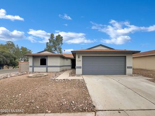 2580 W  Falbrook Way, Tucson, AZ 85741