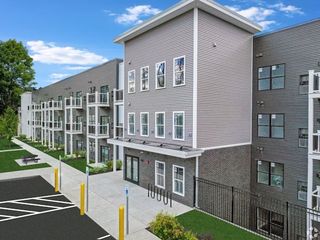 222 Brooks St #332, Worcester, MA 01606