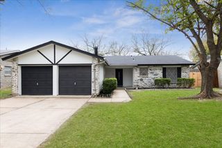 1318 Willowbrook St, Lancaster, TX 75134