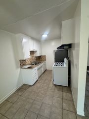 8356 Amigo Ave, Northridge, CA 91324