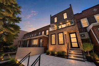 2117 38th St, Astoria, NY 11105