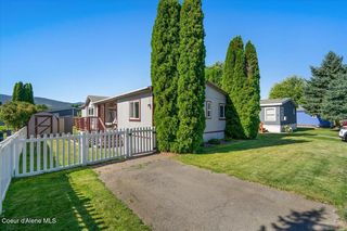 2124 W  Gueneveres Way, Post Falls, ID 83854