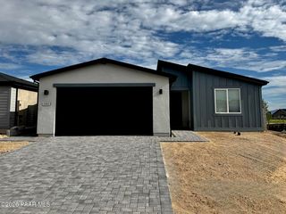 5984 E  Dickens Ln, Prescott Valley, AZ 86314