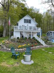 65587 North Dr, Cassopolis, MI 49031
