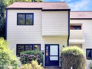 69 Hampton Park #69, Branford, CT 06405