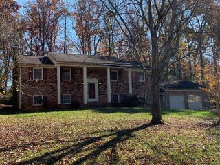 64 Maybrook Dr, Lynchburg, VA 24502