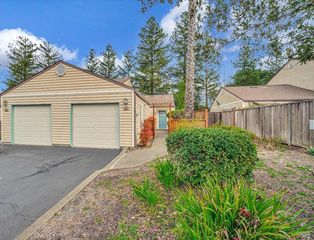 1644 Yardley Street, Santa Rosa, CA 95403