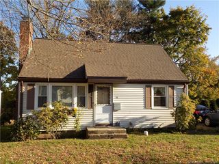 33 Chamberlin Dr, West Hartford, CT 06107