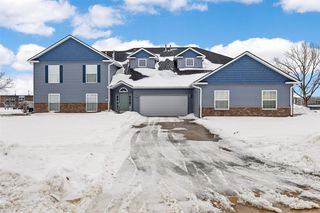 4460 Westchester Dr   NE #A, Cedar Rapids, IA 52402