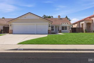5621 Greenhorn Mountain Ct, Bakersfield, CA 93313