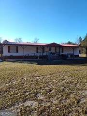 593 Henri St, Folkston, GA 31537