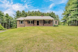 698 Hummingbird Ln SE, Copper Hill, VA 24079