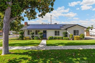 229 W  Hacienda Dr, Corona, CA 92882
