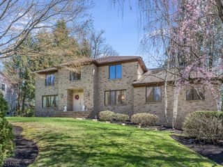 36 Ivy Pl, Wayne, NJ 07470