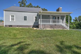 148 Mountain View Dr, Johnson City, TN 37601