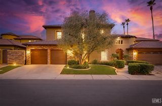 8629 Lago Di Como Ln, Bakersfield, CA 93312
