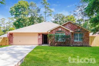 3126 Lake Breeze Ln, Crosby, TX 77532
