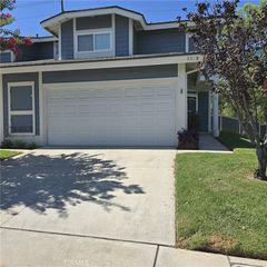 951 Inn Keeper Ln, Corona, CA 92881