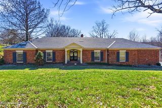 2778 Maple Rd, Louisville, KY 40205