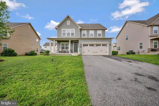 8868 Bancroft Dr, Waldorf, MD 20603