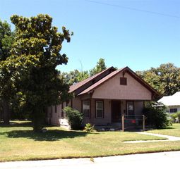 105 W  Pecan St, San Saba, TX 76877