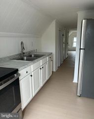 214 W  Main St #3, Elkton, MD 21921