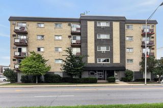 1247 S  Harlem Ave #401, Berwyn, IL 60402