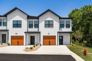 2191 W  Parkview Ave, Ozark, MO 65721