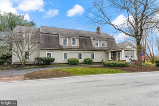 960 Sconnelltown Rd, West Chester, PA 19382