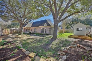 2104 Creekwood Lane, Brenham, TX 77833
