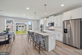1042 Highpoint Trl, Laurel, MD 20707