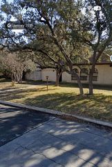100 Cotillion Dr, Castle Hills, TX 78213