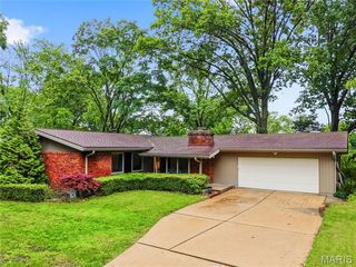 12532 Fee Fee Rd, Saint Louis, MO 63146