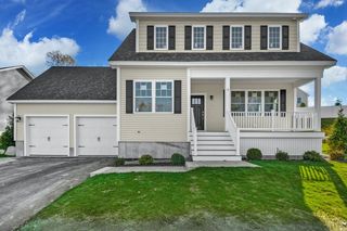 6 Briggs Cir, Ayer, MA 01432