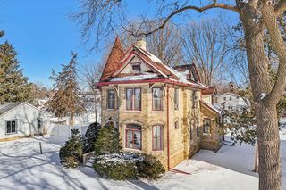 216 E Madison STREET, Lake Mills, WI 53551
